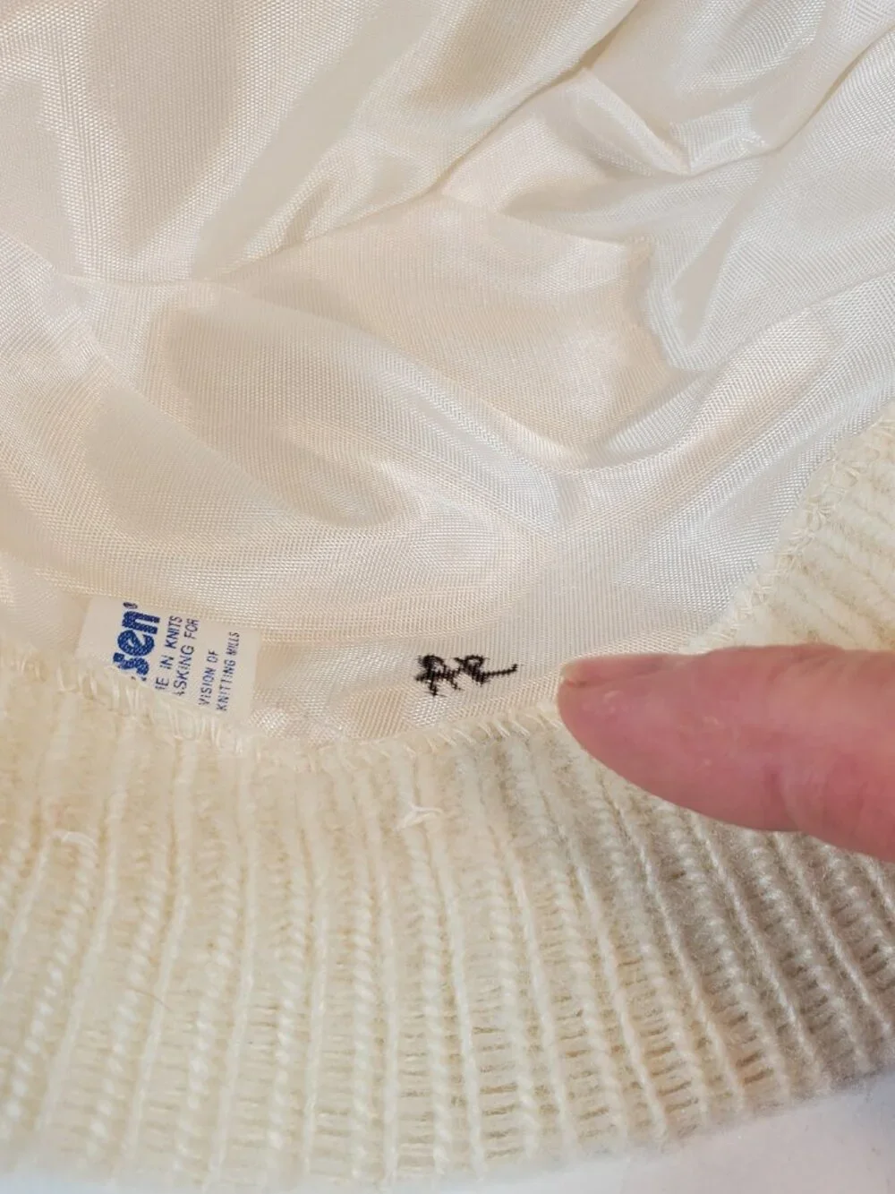Vintage Hansen Knit Cloche Bucket Hat Cream Ivory Braided Trim Lined USA Made